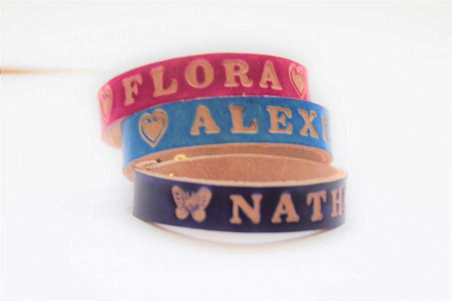 cadeaux bracelet pr&eacute;nom grav&eacute; 