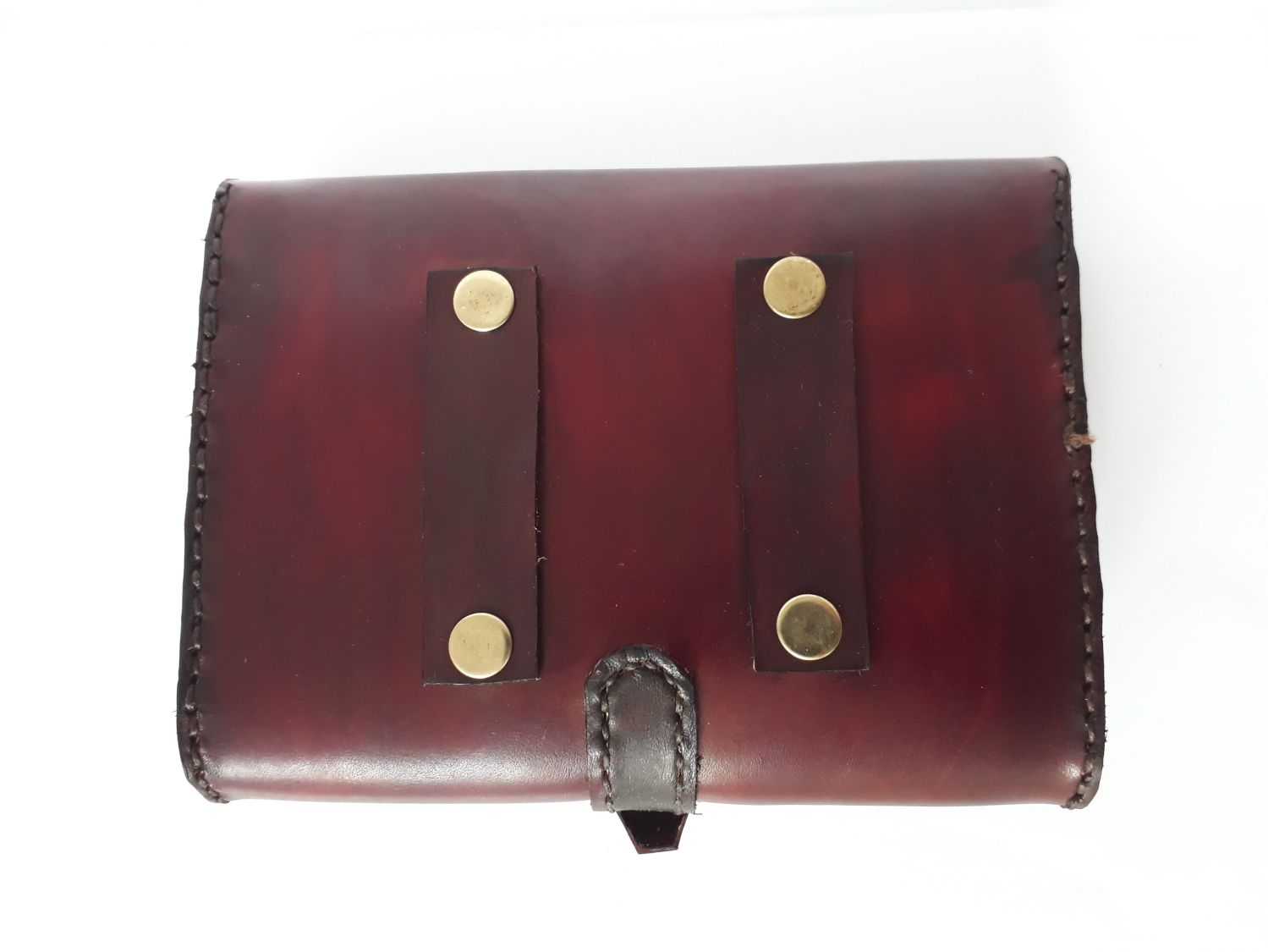 Pochette cuir fabrication artisanale